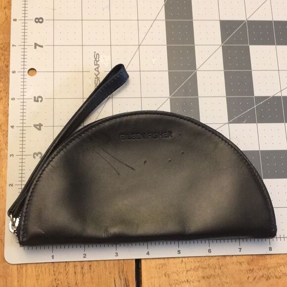 Eileen Fisher Black Leather Half Moon Pouch Cosmetics Case wristlet - Picture 13 of 16